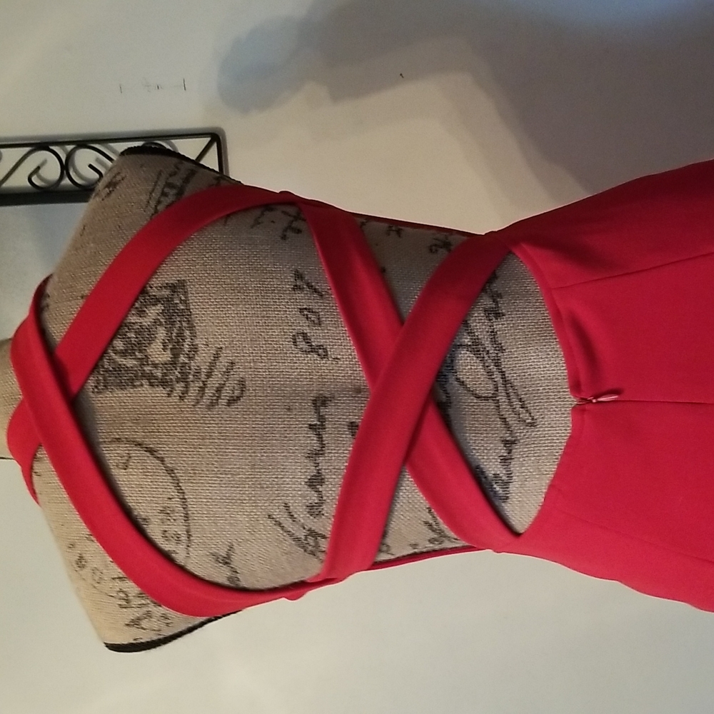 Lulu's Dress - Picture 5 of 6